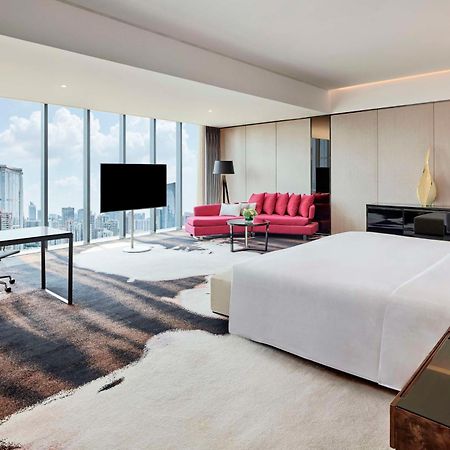 Hilton Guangzhou Tianhe - Free Shuttle Bus And Registration Counter Available During Canton Fair Period Екстериор снимка