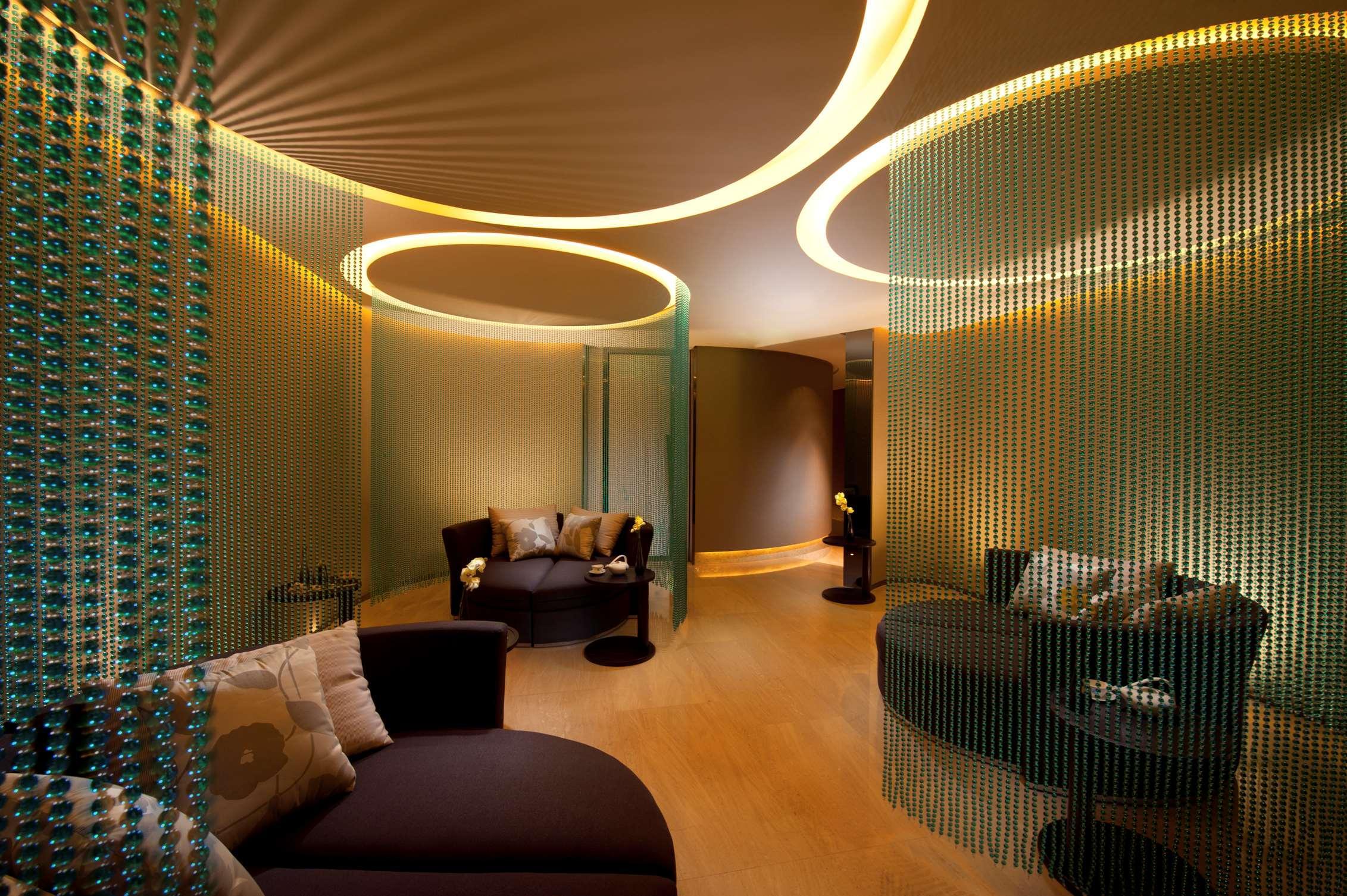 Hilton Guangzhou Tianhe - Free Shuttle Bus And Registration Counter Available During Canton Fair Period Съоръжения снимка The Spa at The Landmark