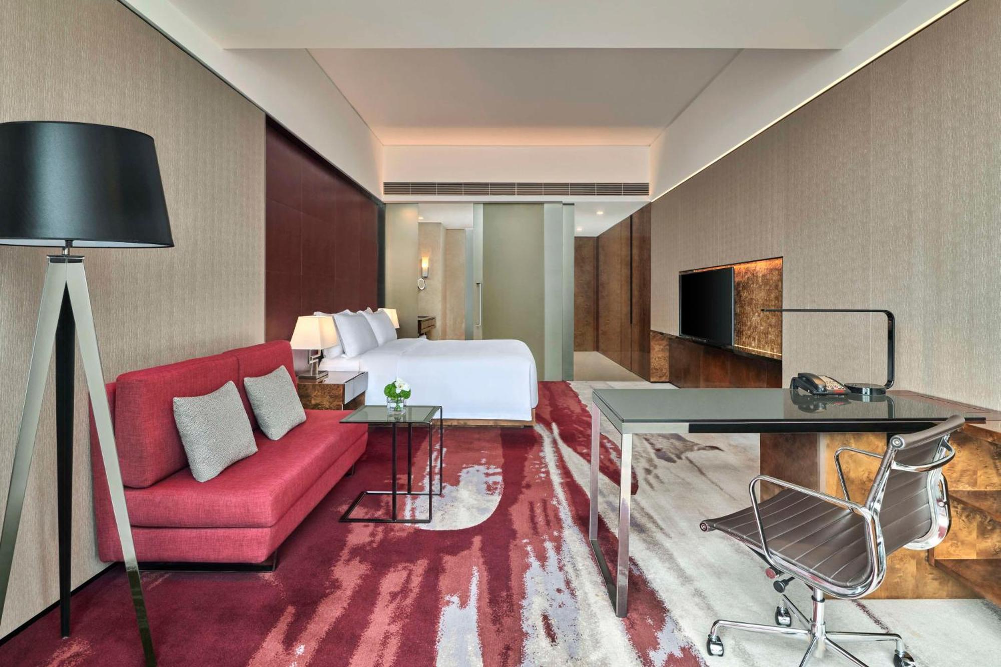 Hilton Guangzhou Tianhe - Free Shuttle Bus And Registration Counter Available During Canton Fair Period Екстериор снимка