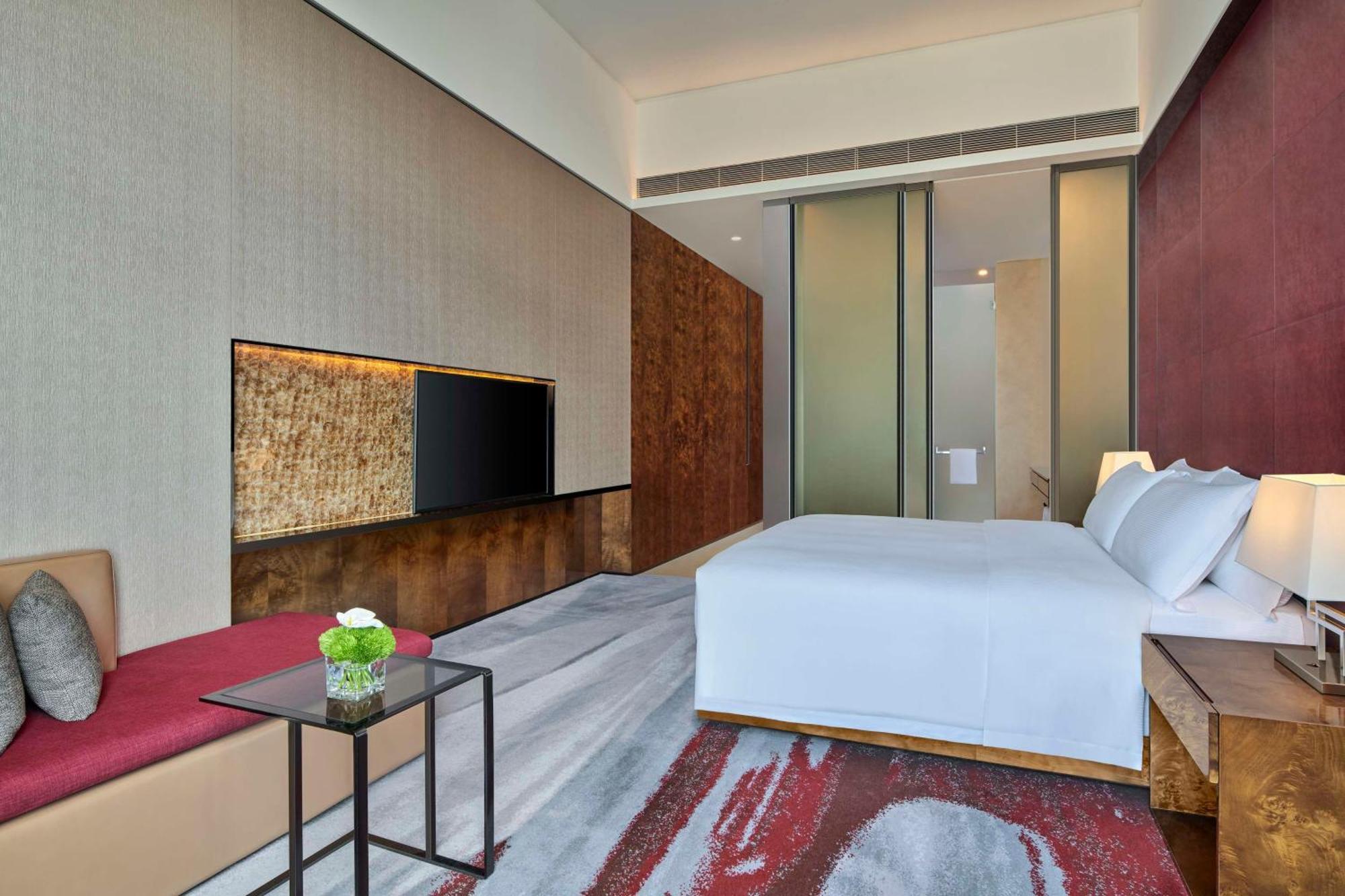 Hilton Guangzhou Tianhe - Free Shuttle Bus And Registration Counter Available During Canton Fair Period Екстериор снимка